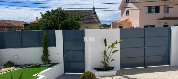 Casa de 2 dormitorios en Cascais, Portugal No. 71286 2