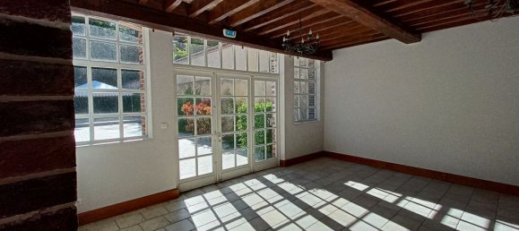 4 bedrooms House in Veron, France No. 323645 16