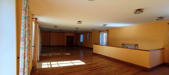 4 bedrooms House in Veron, France No. 323645 15