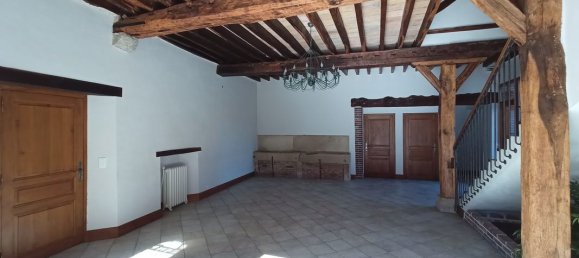 4 bedrooms House in Veron, France No. 323645 8