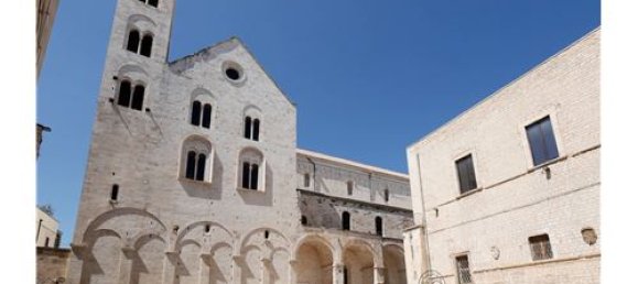 Propiedad comercial de 1 habitación en Bitonto, Italy No. 290193 18