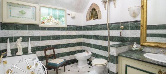 Квартира с 5 комнатами в Прато, Италия № 21893 49