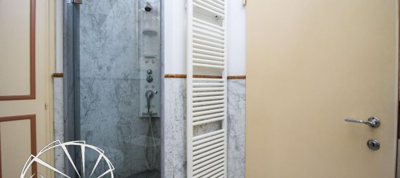 Квартира с 5 комнатами в Прато, Италия № 21893 82