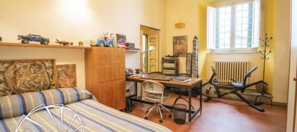 Квартира с 5 комнатами в Прато, Италия № 21893 40