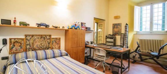 Квартира с 5 комнатами в Прато, Италия № 21893 50