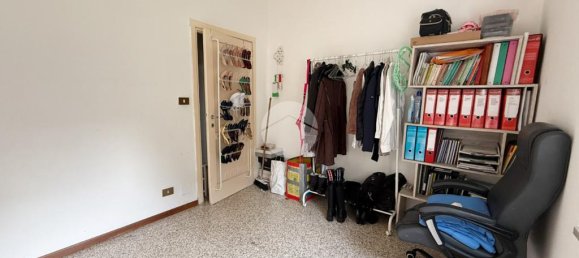 Apartamento de 3 dormitorios en Ivrea, Italy No. 124675 12