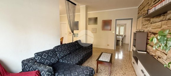Apartamento de 3 dormitorios en Ivrea, Italy No. 124675 4