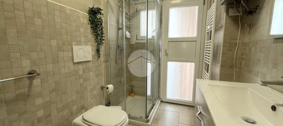 Apartamento de 3 dormitorios en Ivrea, Italy No. 124675 17