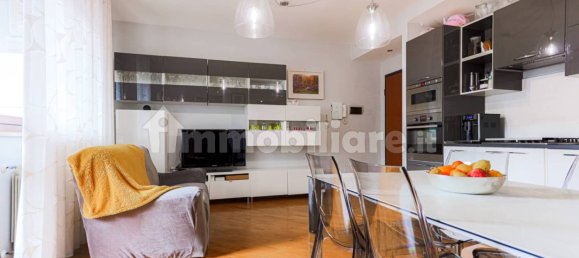 2 bedrooms Apartment in Rome, Italy No. 44890 6