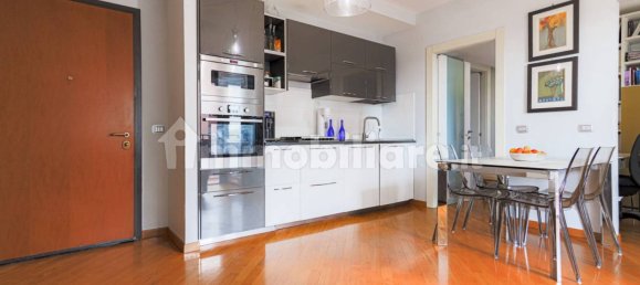 2 bedrooms Apartment in Rome, Italy No. 44890 3