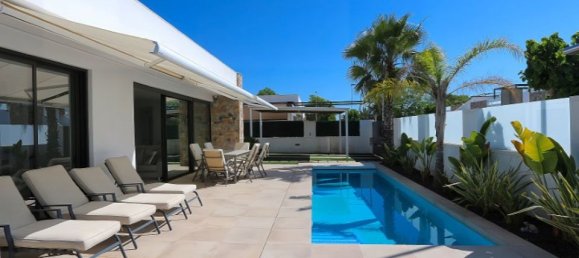 3 bedrooms Villa in Alicante, Spain No. 176548 7