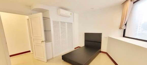 3 bedrooms Condo in Khlong Toei, Thailand No. 4383 14