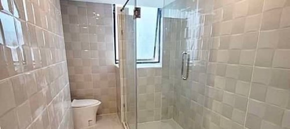 3 bedrooms Condo in Khlong Toei, Thailand No. 4383 7