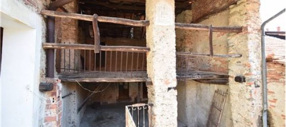 Casa de 3 dormitorios en Gozzano, Italy No. 279258 8