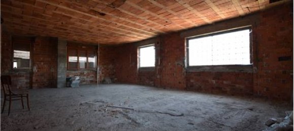 Casa de 3 dormitorios en Gozzano, Italy No. 279258 12