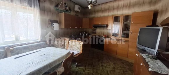 3 Schlafzimmer Wohnung in San Valentino Torio, Italy, Nr. 319186 3