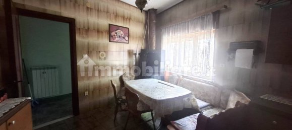 3 Schlafzimmer Wohnung in San Valentino Torio, Italy, Nr. 319186 4