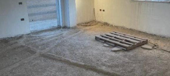 5 rooms Apartment in Villa di Briano, Italy No. 234033 2