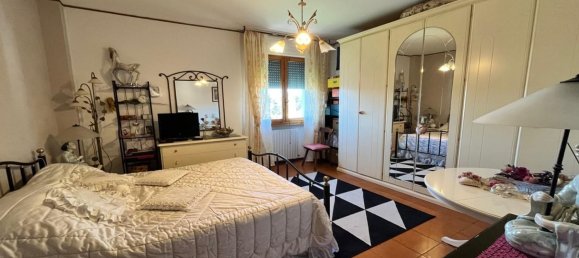 5 rooms Apartment in Certaldo, Italy No. 79192 11