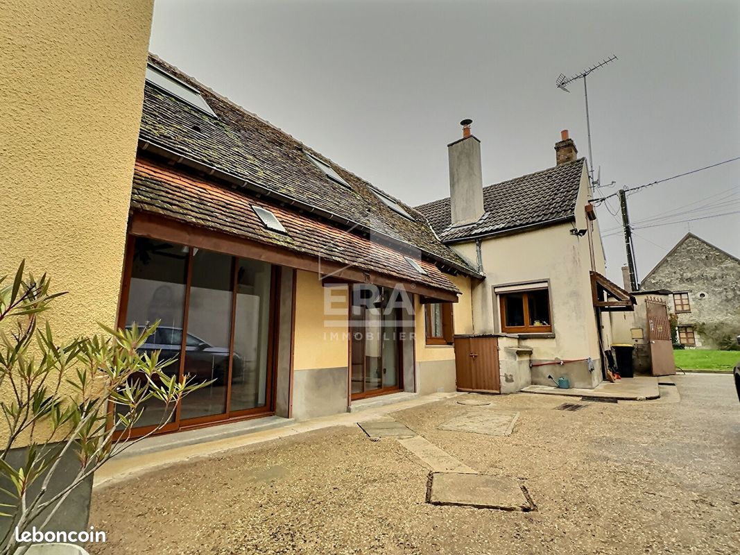 Casa T4 em Pithiviers-le-Vieil, France N.º 153308