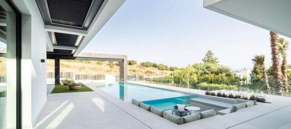 Villa de 6 dormitorios en El Paraiso, Spain No. 179031 39