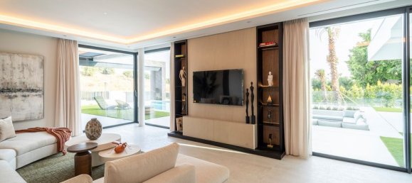 Villa de 6 dormitorios en El Paraiso, Spain No. 179031 6