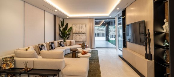 Villa de 6 dormitorios en El Paraiso, Spain No. 179031 4