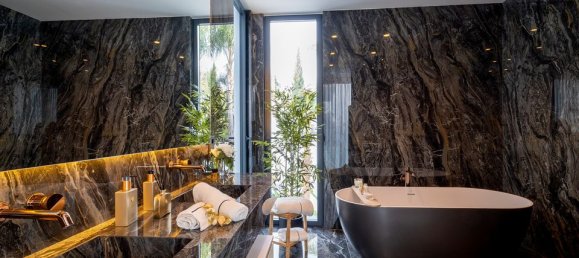 Villa de 6 dormitorios en El Paraiso, Spain No. 179031 25