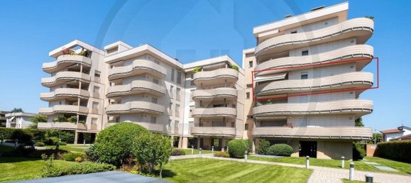 Квартира с 2 спальнями в Лоди, Италия № 323416 16