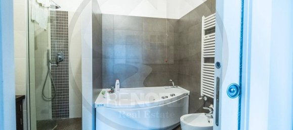 Квартира с 2 спальнями в Лоди, Италия № 323416 3