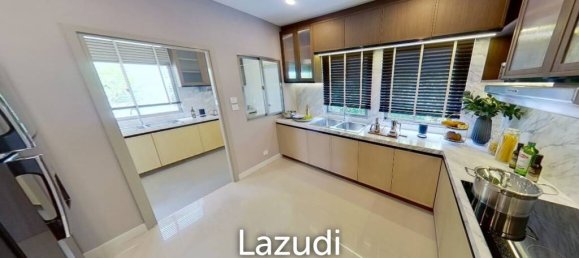 4 bedrooms Cafe / restaurant in Bangkok, Thailand No. 24222 7