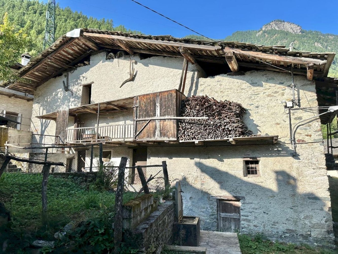 Studio in Casteldelfino, Italy No. 281578