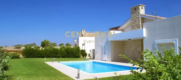 3 bedrooms Villa in Monagroulli, Cyprus No. 344 3