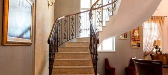 5 bedrooms Villa in Germasogeia, Cyprus No. 557 11