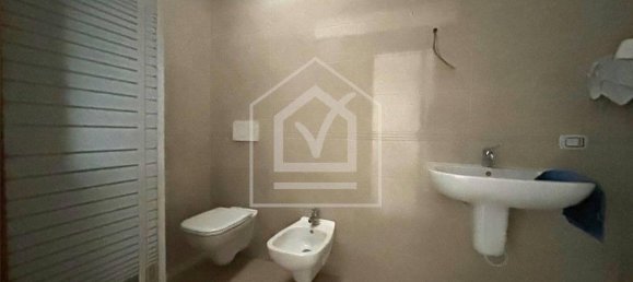 2 rooms Apartment in Bari, Italy No. 28189 9