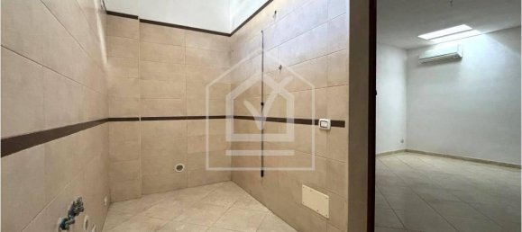 2 rooms Apartment in Bari, Italy No. 28189 4