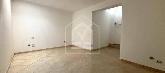 2 rooms Apartment in Bari, Italy No. 28189 2