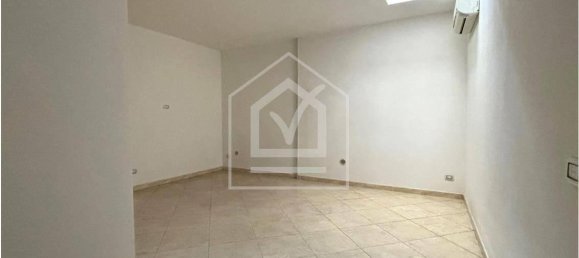 2 rooms Apartment in Bari, Italy No. 28189 7