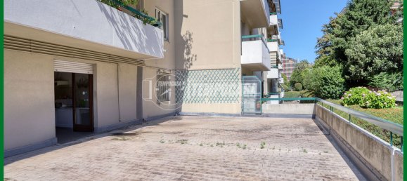 3-salle Appartement à Varese, Italy No. 305182 3