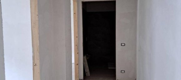 Apartamento de 3 habitaciónes en Florence, Italy No. 171847 4