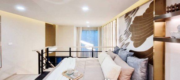 1 bedroom Warehouse in Din Daeng, Thailand No. 14253 8