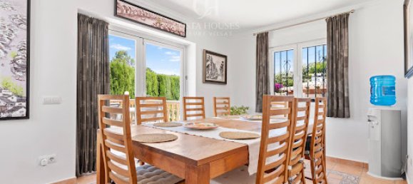 4 bedrooms Villa in Alicante, Spain No. 141742 11