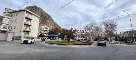 2 bedrooms Penthouse in Palermo, Italy No. 102977 3