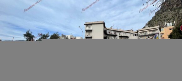 2 bedrooms Penthouse in Palermo, Italy No. 102977 2