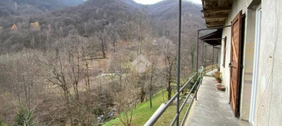 6 rooms House in Brossasco, Italy No. 33730 4