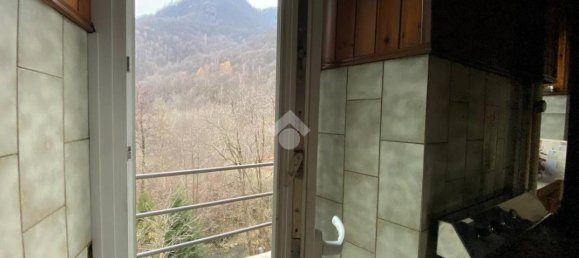 6 rooms House in Brossasco, Italy No. 33730 3