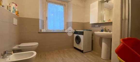 6 rooms House in Brossasco, Italy No. 33730 18