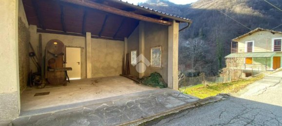 6 rooms House in Brossasco, Italy No. 33730 12