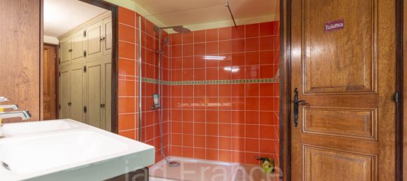 5 bedrooms House in Yvelines, France No. 348088 14