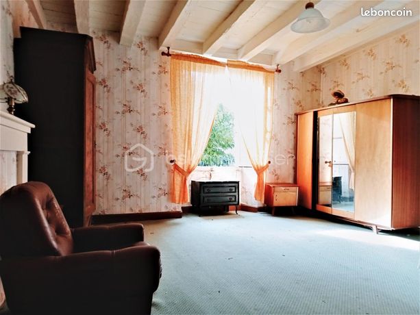 Casa de 3 dormitorios en Deux-Sevres, France No. 306242